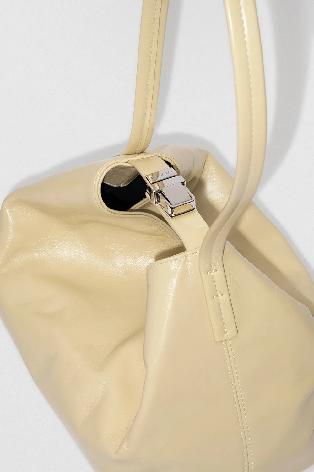 Bea Tapioca Creased Leather