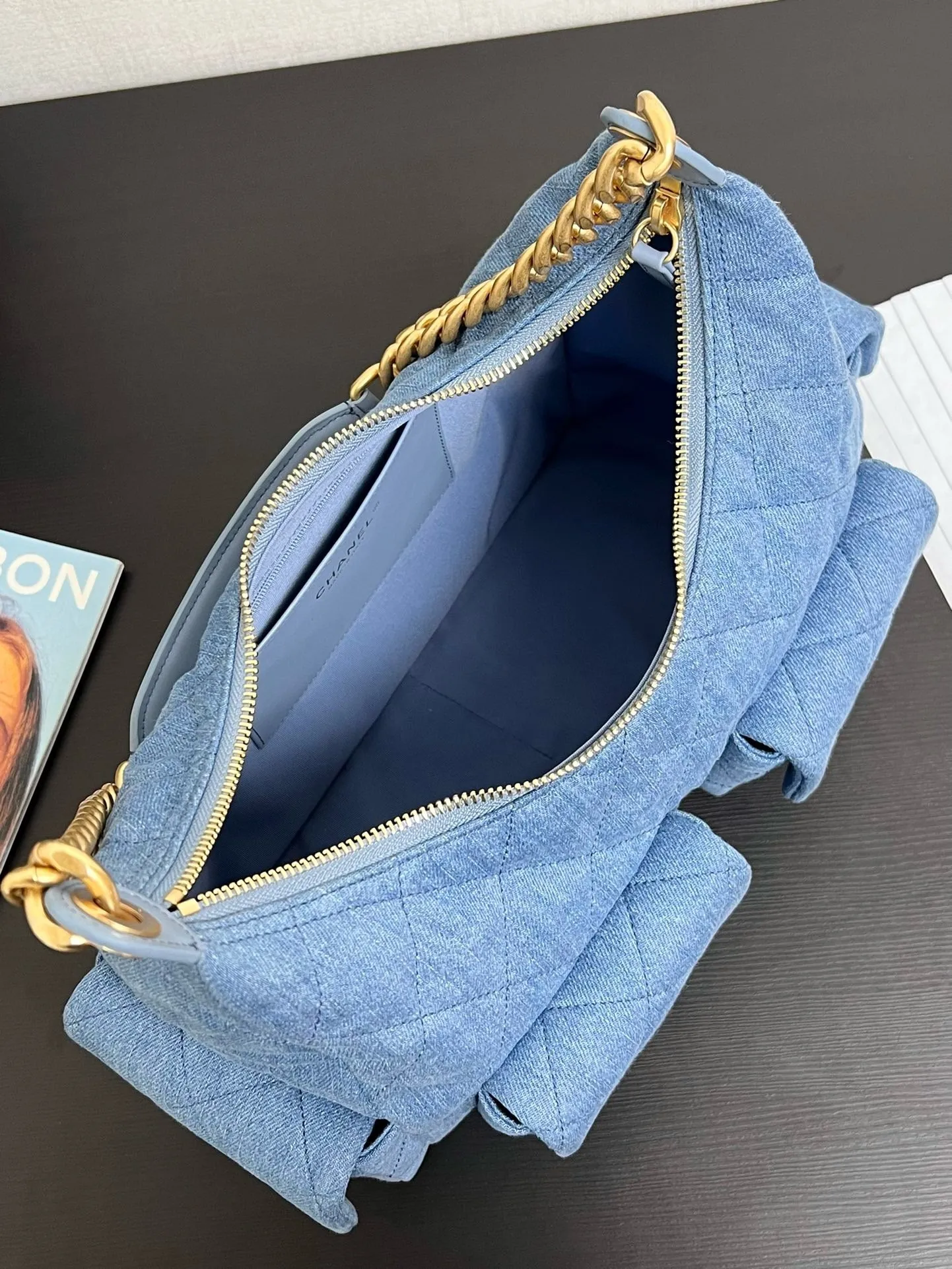 CC1066 Large Hobo Bag / HIGHEST QUALITY VERSION / 8.7 x 12.2 x 5.9in