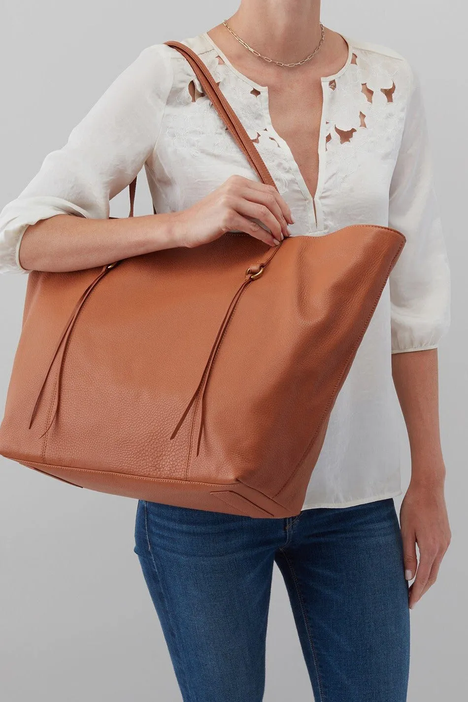 Kingston Tote - Velvet Hide Cashew