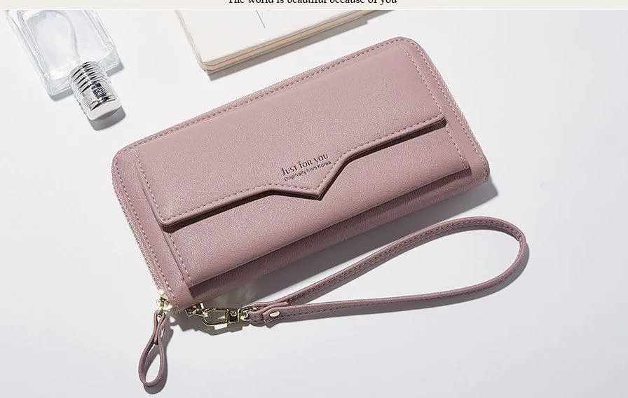 WILLOW’S WRISTLET WALLET