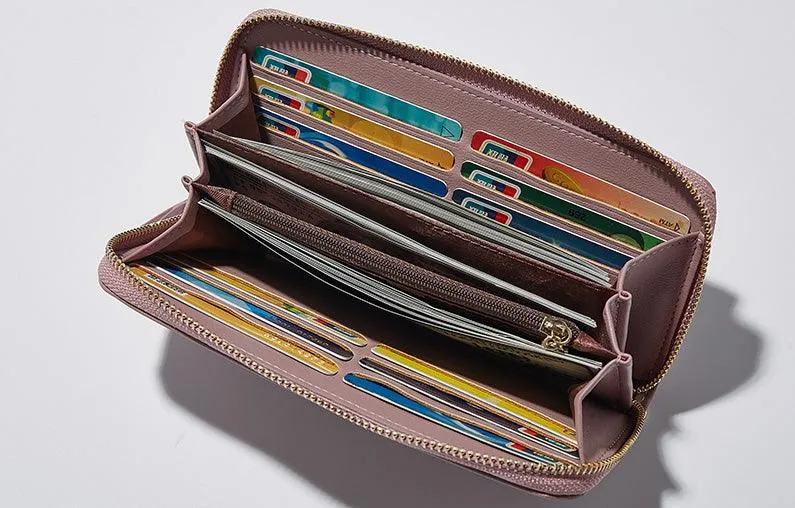 WILLOW’S WRISTLET WALLET