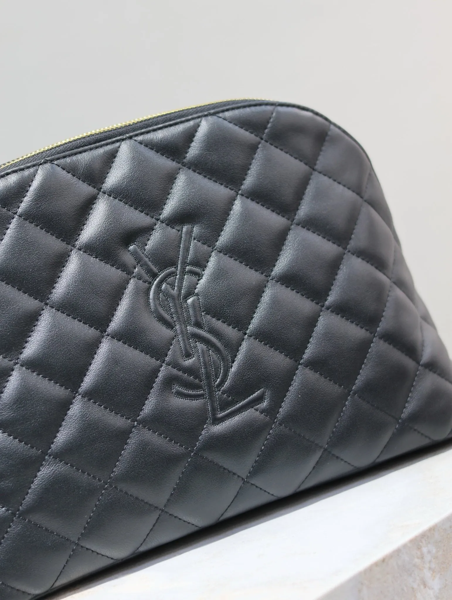YSK334 Le Cassander Pouch / 11.8x7.8x4.3inch